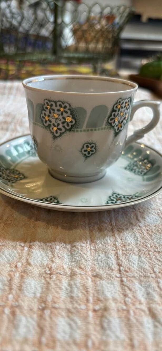 Vintage 1970s RPR Riga Porcelain Tea Cups & Saucers - Set of 5